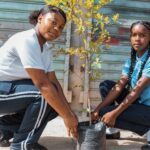 Alcaldía del Distrito Nacional inicia Plan de Arbolado Urbano junto a estudiantes en la calle 42 de Capotillo