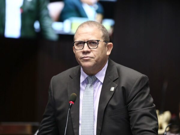 Diputado Rafael Castillo cuestiona al alcalde Dío Astacio