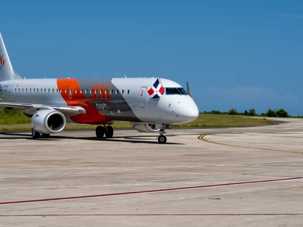 Skyhigh Dominicana anuncia alianza estratégica con Expedia