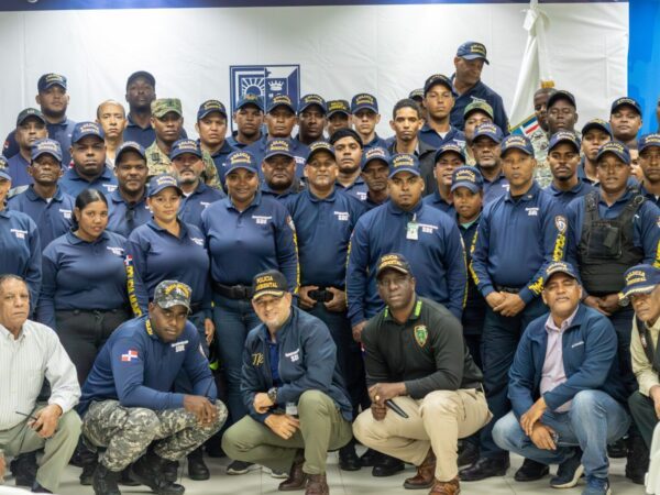 Policía Municipal del Ayuntamiento Santo Domingo Este recibe orientaciones sobre la Ley 176-07