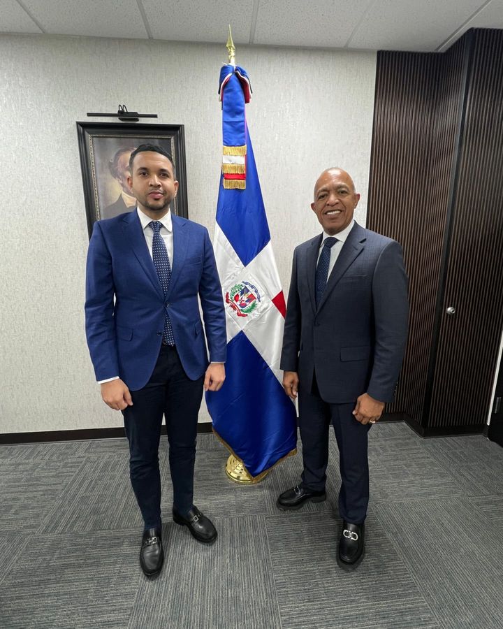 Cónsul dominicano en Nueva Jersey se reúne con el ministro de la Juventud