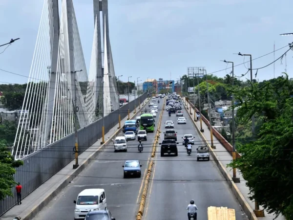 Obras Públicas cerrará el tránsito vehicular en el puente de la 17