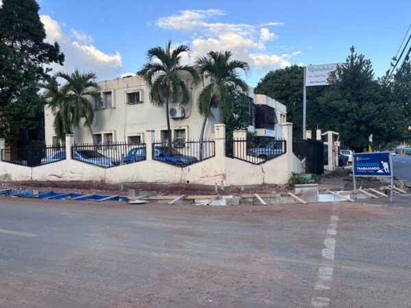 Ayuntamiento de Santo Domingo Este inicia la construcción de aceras inclusivas