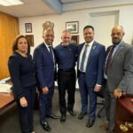 Cónsul dominicano se reúne con el director de la Policía de Paterson