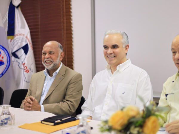 Nuevo ministro de Educación se reúne con la Dirección Ejecutiva de la ADP