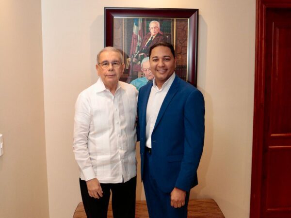 Adán Herrera se reúne con Danilo Medina