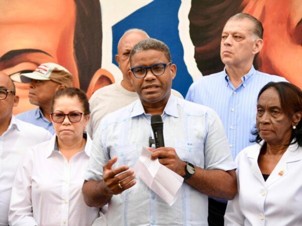 Director de PROPEEP encabeza jornada de inclusión social en Capotillo