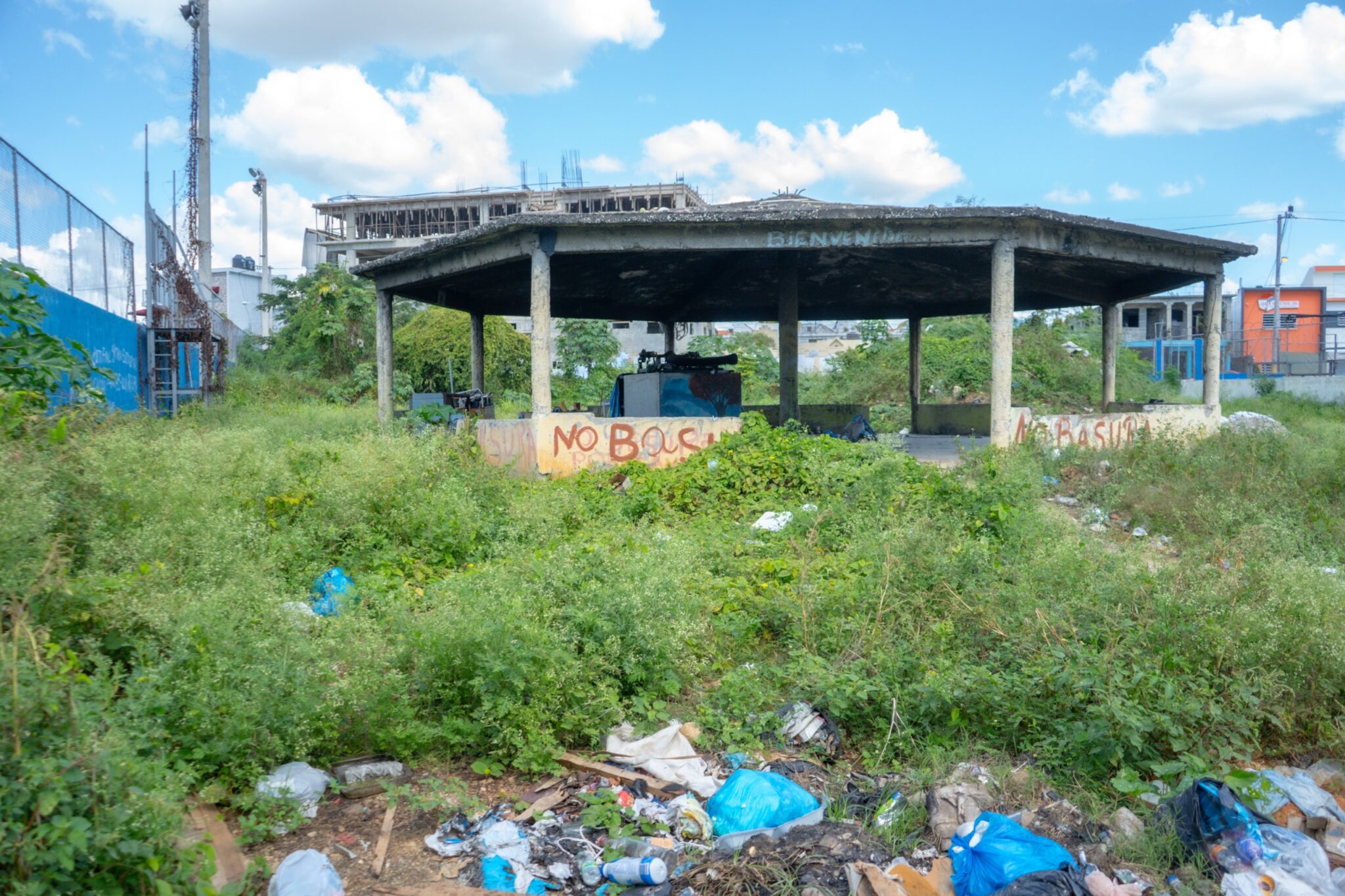 Ayuntamiento de Santo Domingo Este inicia recuperación del Parque La Cueva de Los Tres Ojos