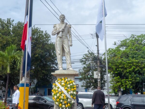 Ayuntamiento de Santo Domingo Este rinde homenaje a Ramón Matías Mella