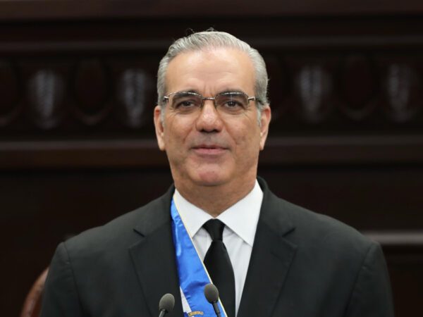 Presidente destaca que el programa Oportunidad 14-24 ha beneficiado a más de 44,000 jóvenes