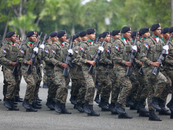 Presidente Abinader encabeza graduación de 820 nuevos soldados del Ejército