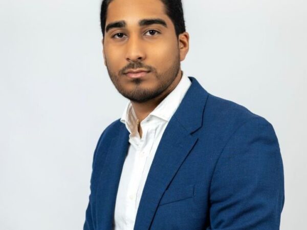 Javier Tejeda se solidariza con familiares de las víctimas del trágico suceso ocurrido en Jet Set