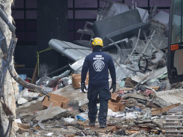 221 los muertos en discoteca de Santo Domingo a la espera de informe final