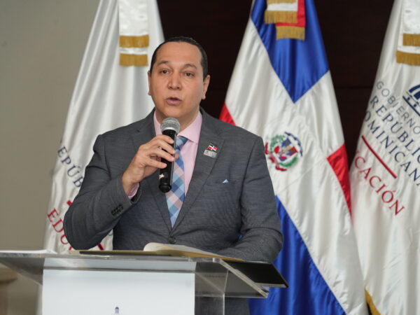 MINERD e IDEICE proponen alianza con universidades