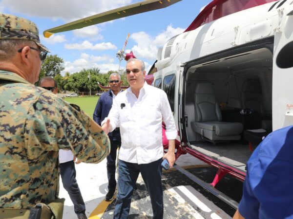 Presidente Luis Abinader suspende viaje a Moca