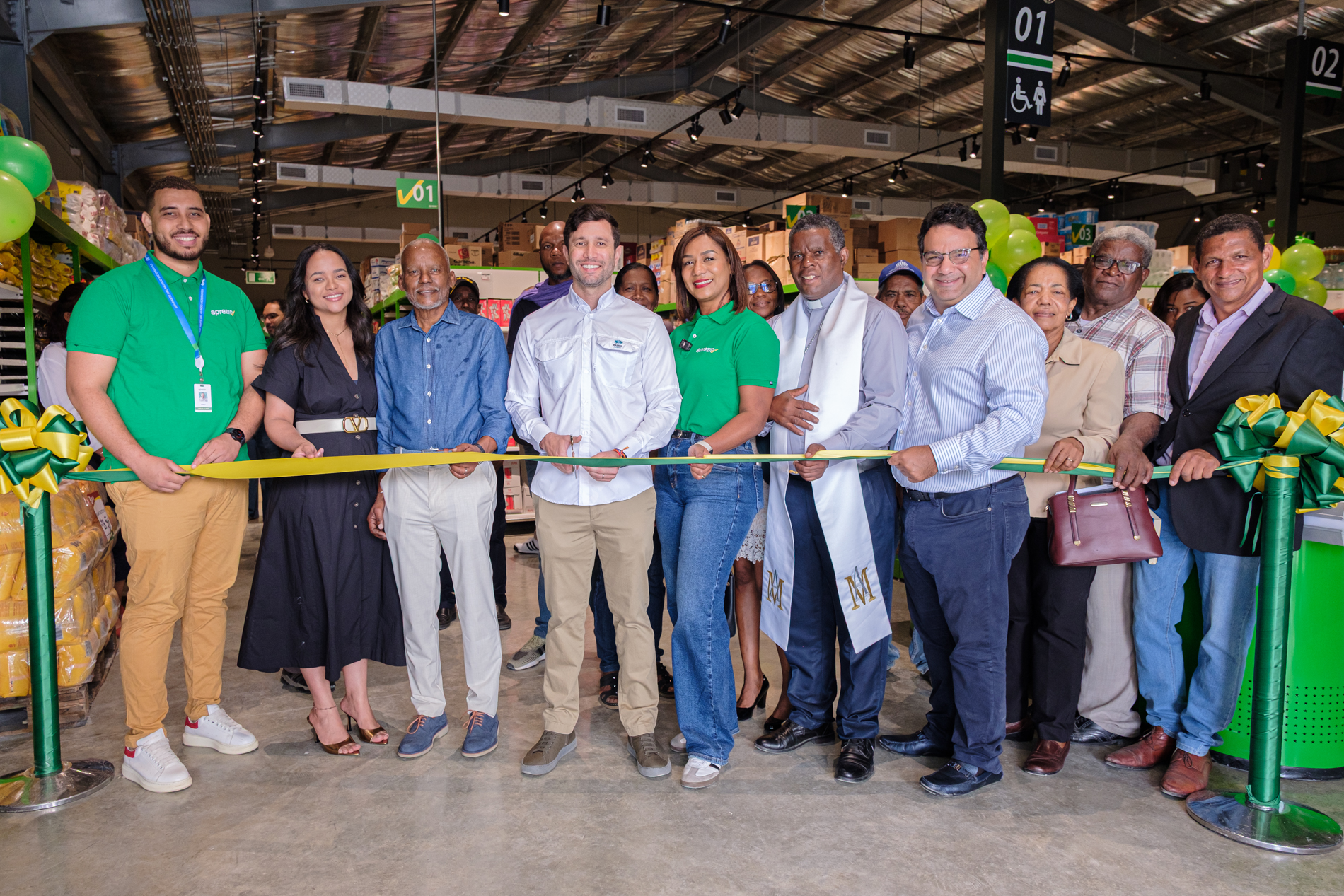 Grupo Ramos abre dos nuevas tiendas Aprezio