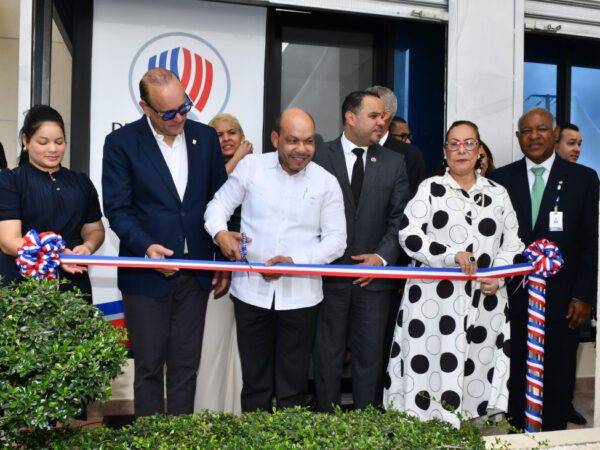 DGII y Defensor del Pueblo inauguran segunda Oficina de Defensoría del Contribuyente en Santiago