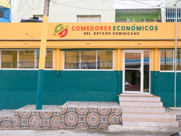 Gobierno inaugura 11 nuevos Comedores Económicos en comunidades vulnerables del país