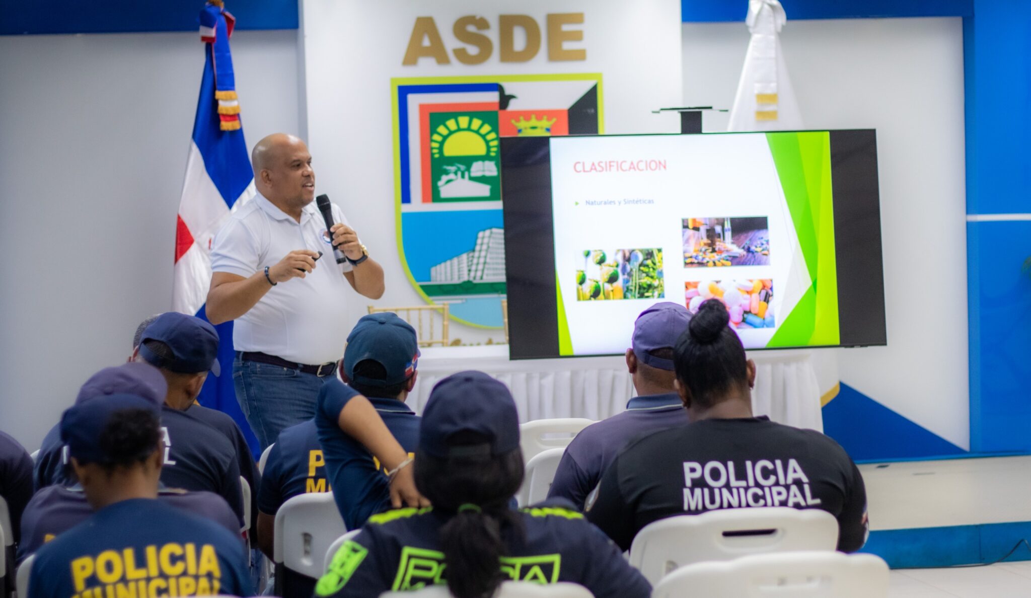 Ayuntamiento de Santo Domingo Este capacita policías municipales