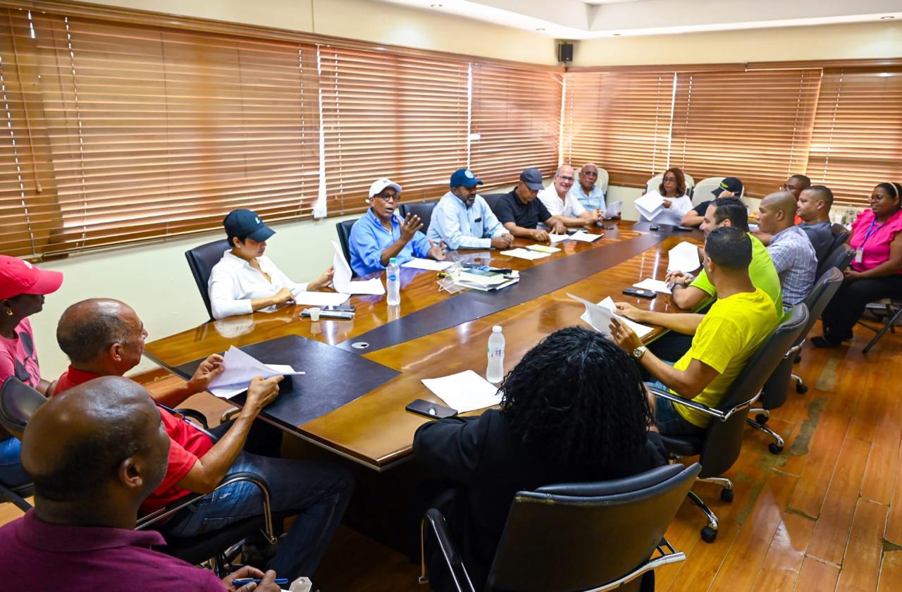 Comedores Económicos activan Comité de Emergencia ante posible impacto de vaguada que afecta el país