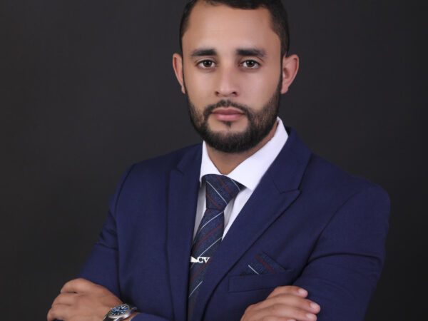 De desconocedores a regidores fiscalizadores: La tragicomedia del voto popular