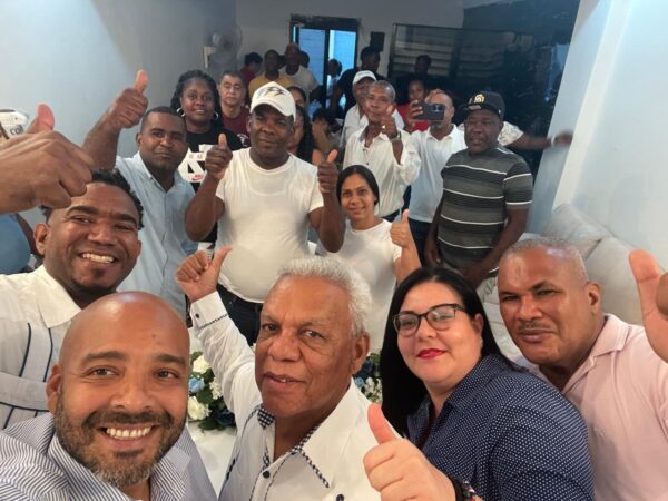 Melvin Pilarte respalda a Javier Laureano para presidir la zona H del PRM