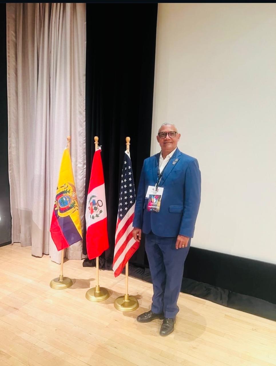 Gelson Antigua participa en la Cumbre New York 2025 para fortalecer la gestión municipal