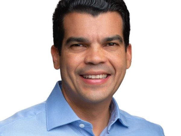 Welintong Arnaud supera figuras dentro del PRM y se consolida para 2028