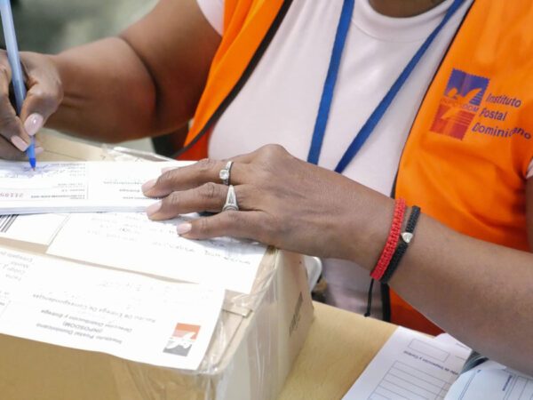 INPOSDOM trasladará su oficina postal en Santiago