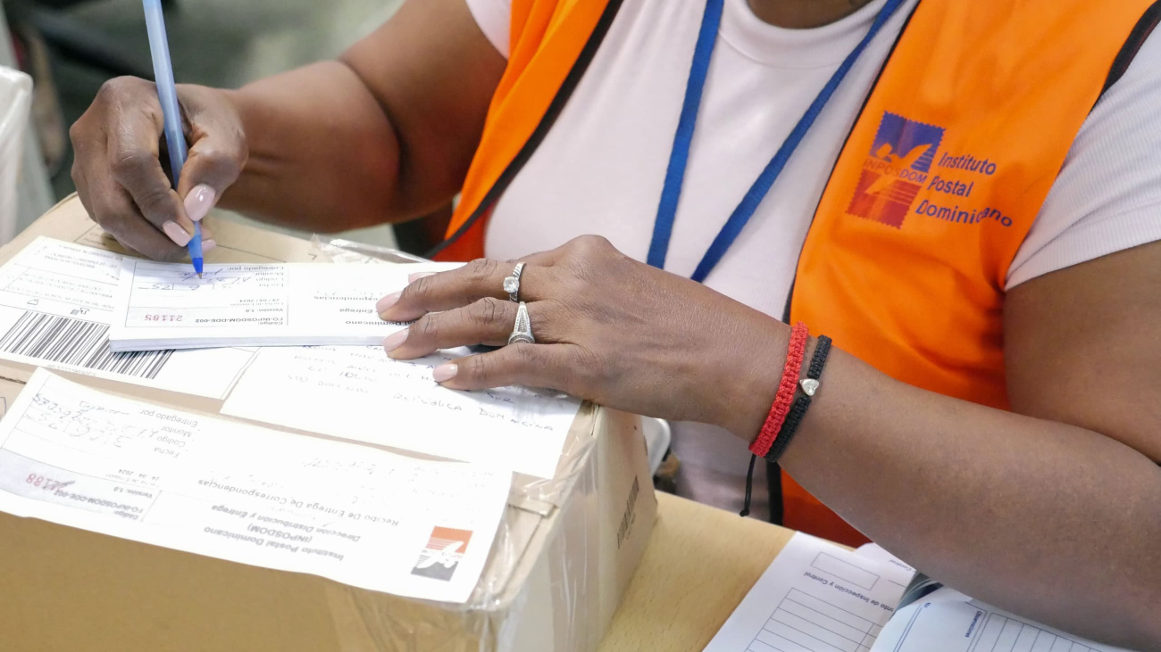 INPOSDOM trasladará su oficina postal en Santiago