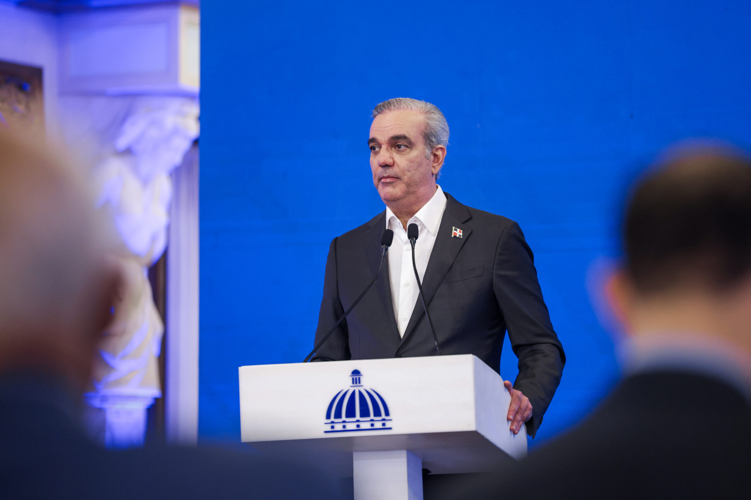 Presidente suspende docencia y labores en provincias en alerta roja por la tormenta Melissa