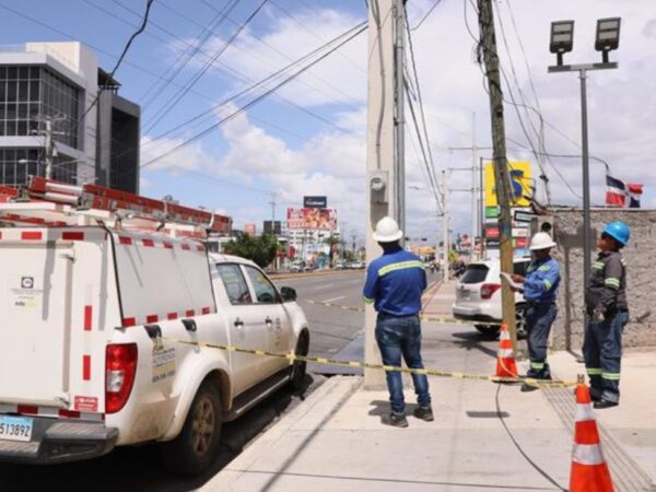 Edeeste normaliza más de 22,000 clientes en septiembre