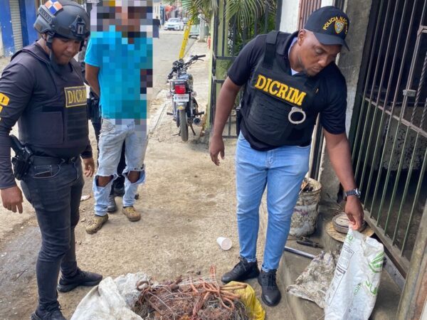 Policía Nacional recupera cables robados de la Catedral Santiago Apóstol