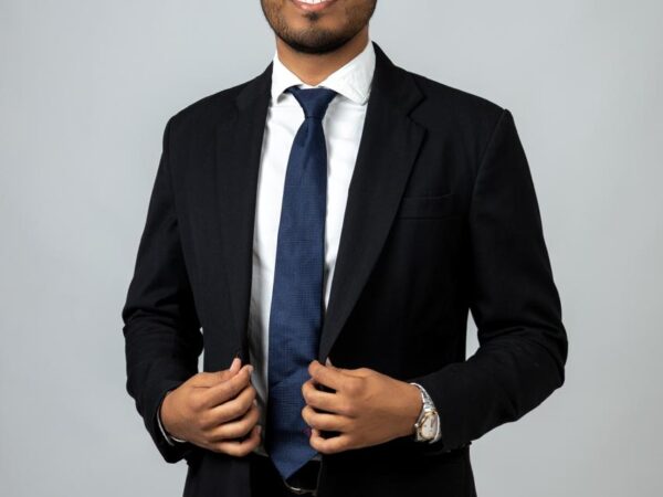 Dirigente del PLD critica contradicciones entre discurso y acciones del PRM