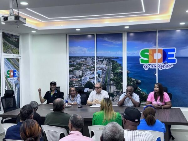 Rafael Castillo aspira a llevar mil personas por cada circunscripción de SDE a la Marcha del Pueblo