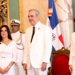 Presidente Abinader recibe cartas credenciales de siete nuevos embajadores en el Palacio Nacional