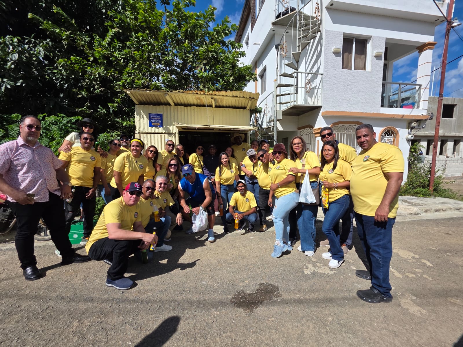 Asociación de Hatomayorenses Amigos entrega dos viviendas a familias vulnerables