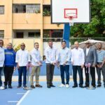 Banreservas remodela cancha en Villa Consuelo