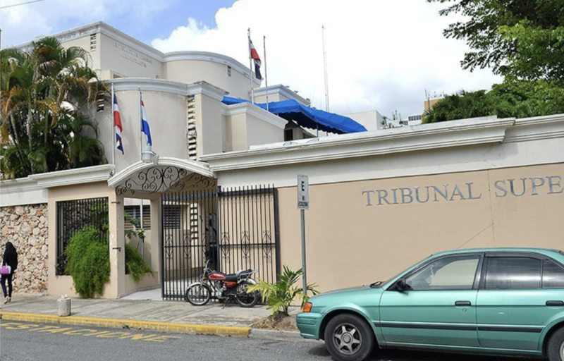 Tribunal aplaza medida cautelar de Dekolor contra el INTRANT