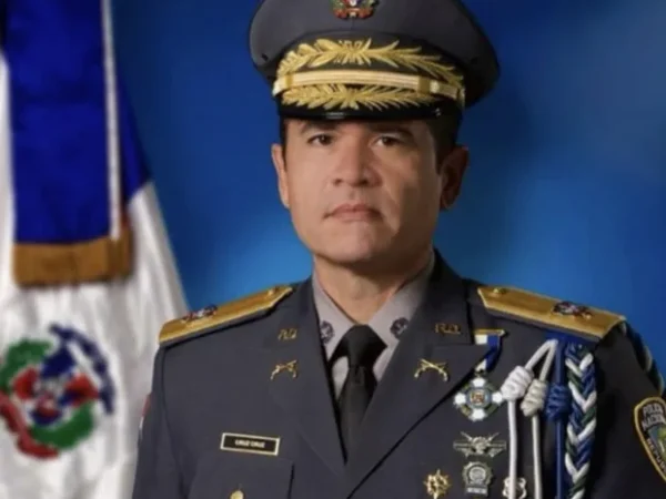 General Andrés Cruz Cruz: Una trayectoria policial marcada por la disciplina,  el honor y los méritos