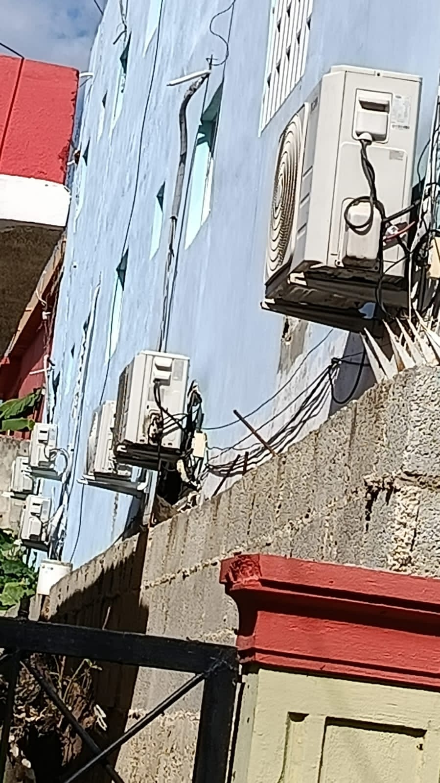 Edeeste detecta conexión eléctrica ilegal en La Romana