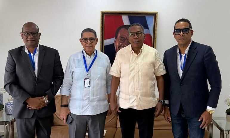 Hogar Crea Dominicano y DASAC fortalecen alianza