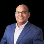 Ludwig Álvarez inscribe candidatura a la vicepresidencia del PRM en SDE