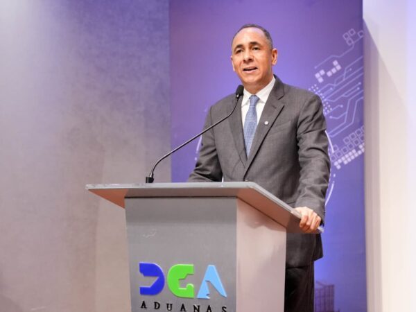 Aduanas cancela empleados por presuntas irregularidades en clasificación de mercancías