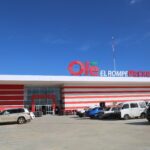 Empleados de Hipermercados Olé en Ciudad Juan Bosch denuncian que tienen más de un mes sin cobrar