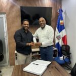 Comunicador Joselito Feliz visita al exdiputado Luis Henríquez