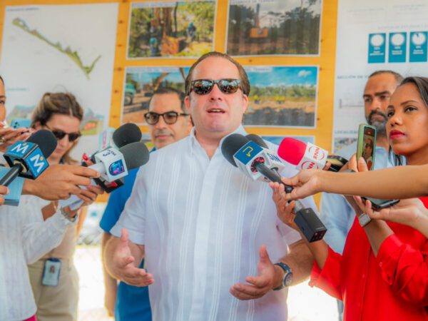 Gobierno invierte RD$409.5 millones en transformación del margen oriental del río Ozama