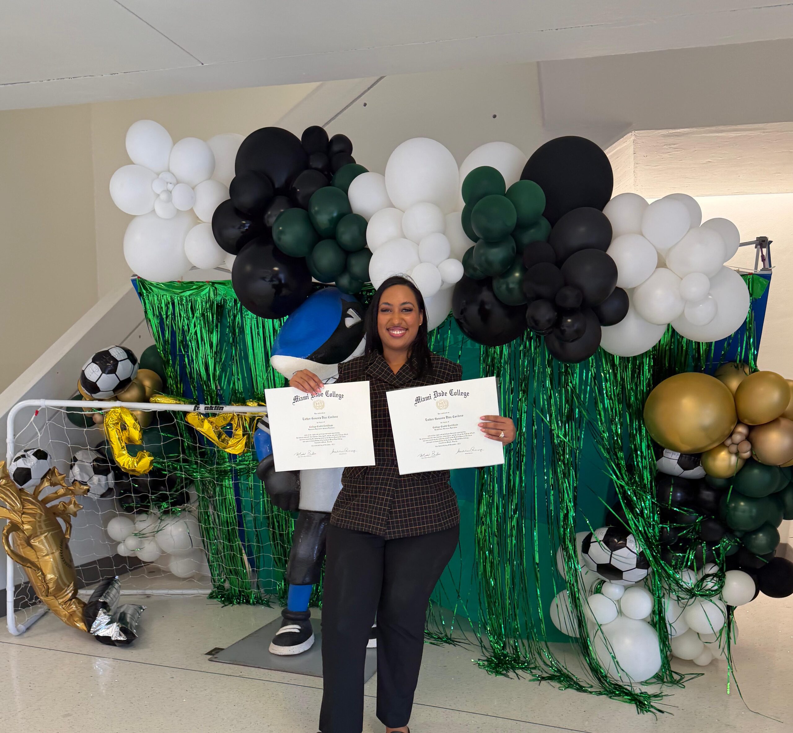 Esther Díaz agradece al presidente Luis Abinader por apoyar a la juventud dominicana
