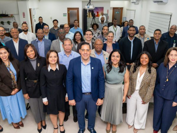 ETED destaca papel estratégico de los centros de datos en la transición energética y digital del país
