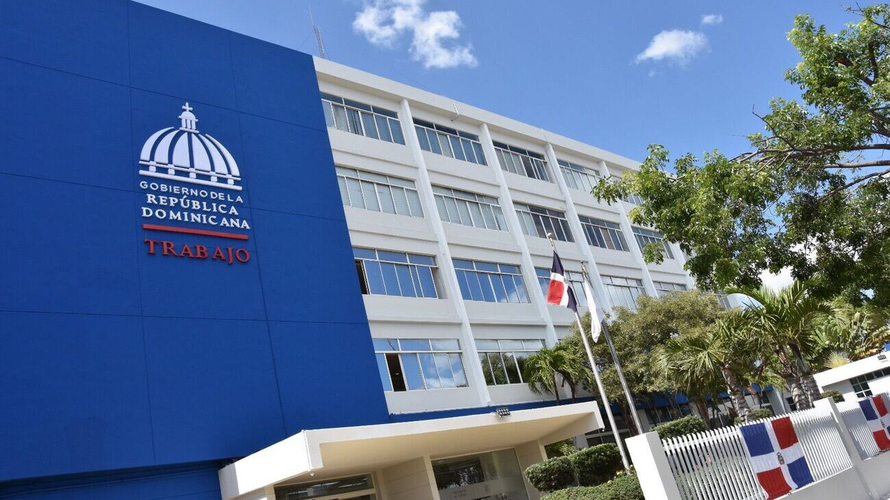 Ministerio de Trabajo reitera que el jueves no es laborable